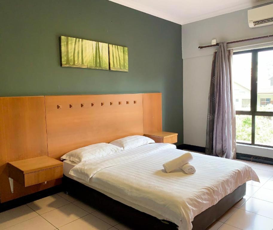 Marina Court Vacation Home 3 Bedrooms - Kota Kinabalu Buitenkant foto