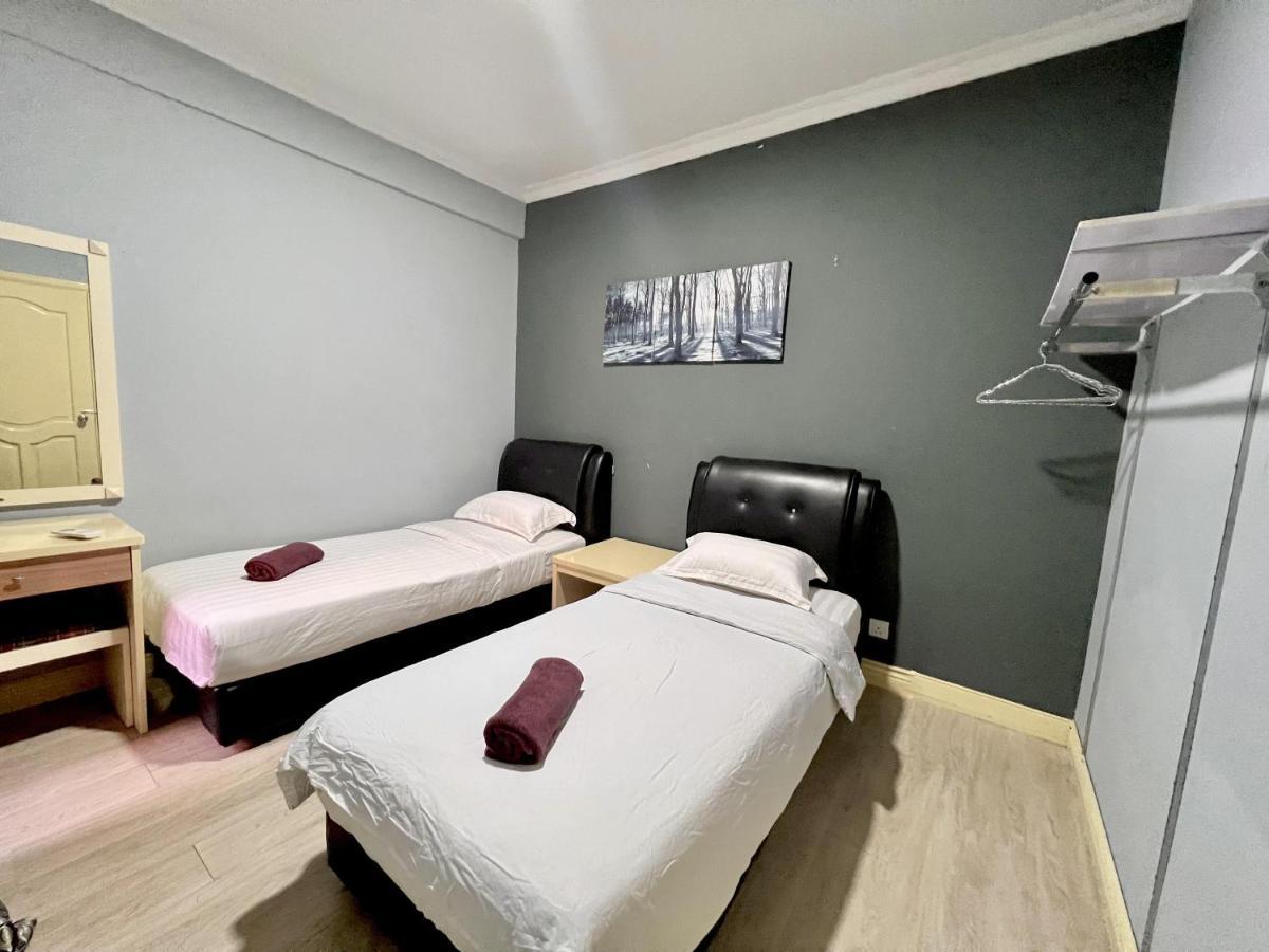 Marina Court Vacation Home 3 Bedrooms - Kota Kinabalu Buitenkant foto