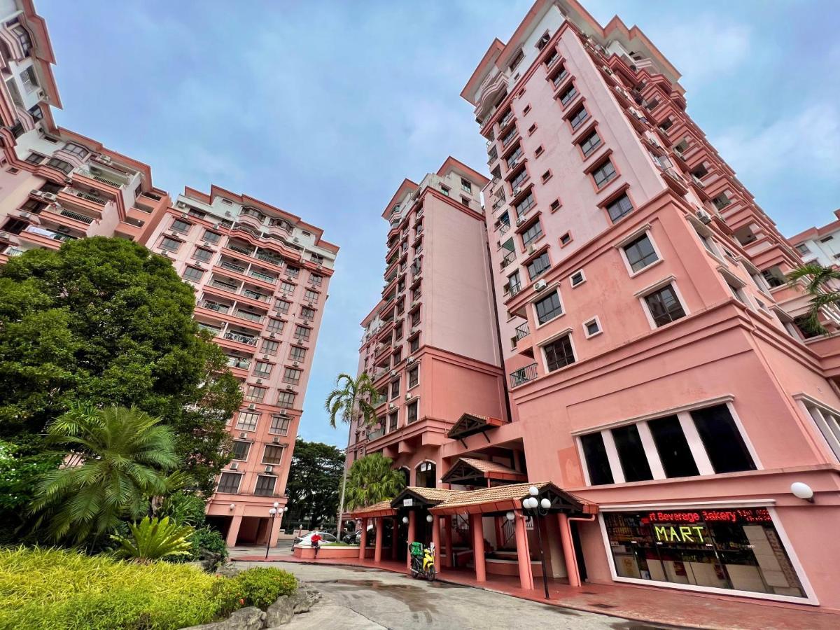 Marina Court Vacation Home 3 Bedrooms - Kota Kinabalu Buitenkant foto