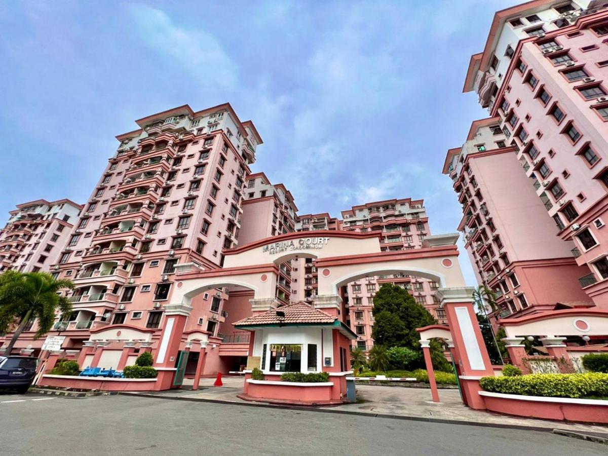 Marina Court Vacation Home 3 Bedrooms - Kota Kinabalu Buitenkant foto